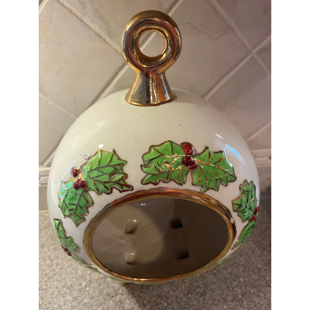 Vintage 70s Large Christmas Diorama Holly Gold Ornament Mold Ceramic Tabletop - Picture 7 of 7